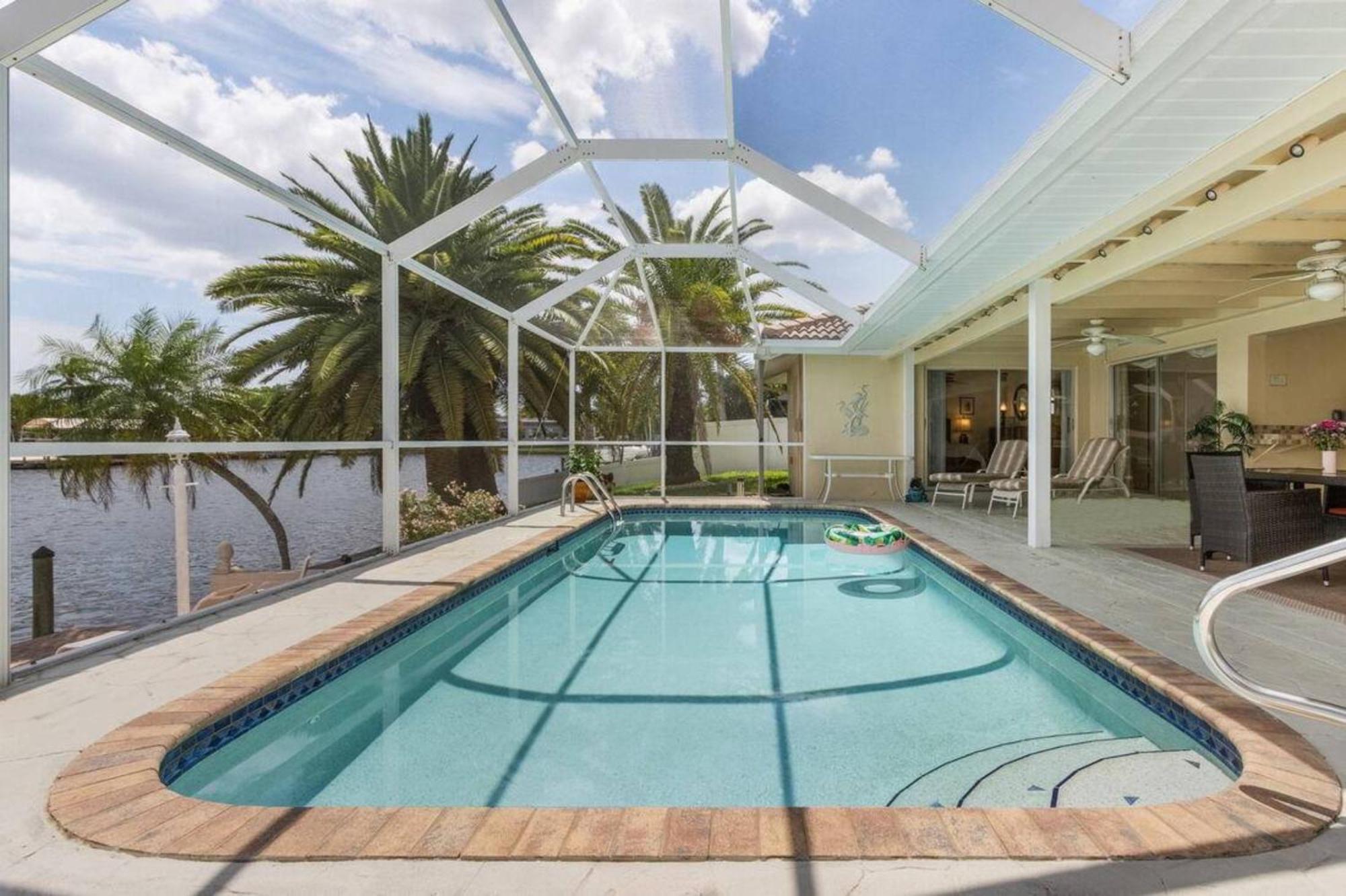 Villa Catalina Isles - Holidays In Paradise Cape Coral Zewnętrze zdjęcie
