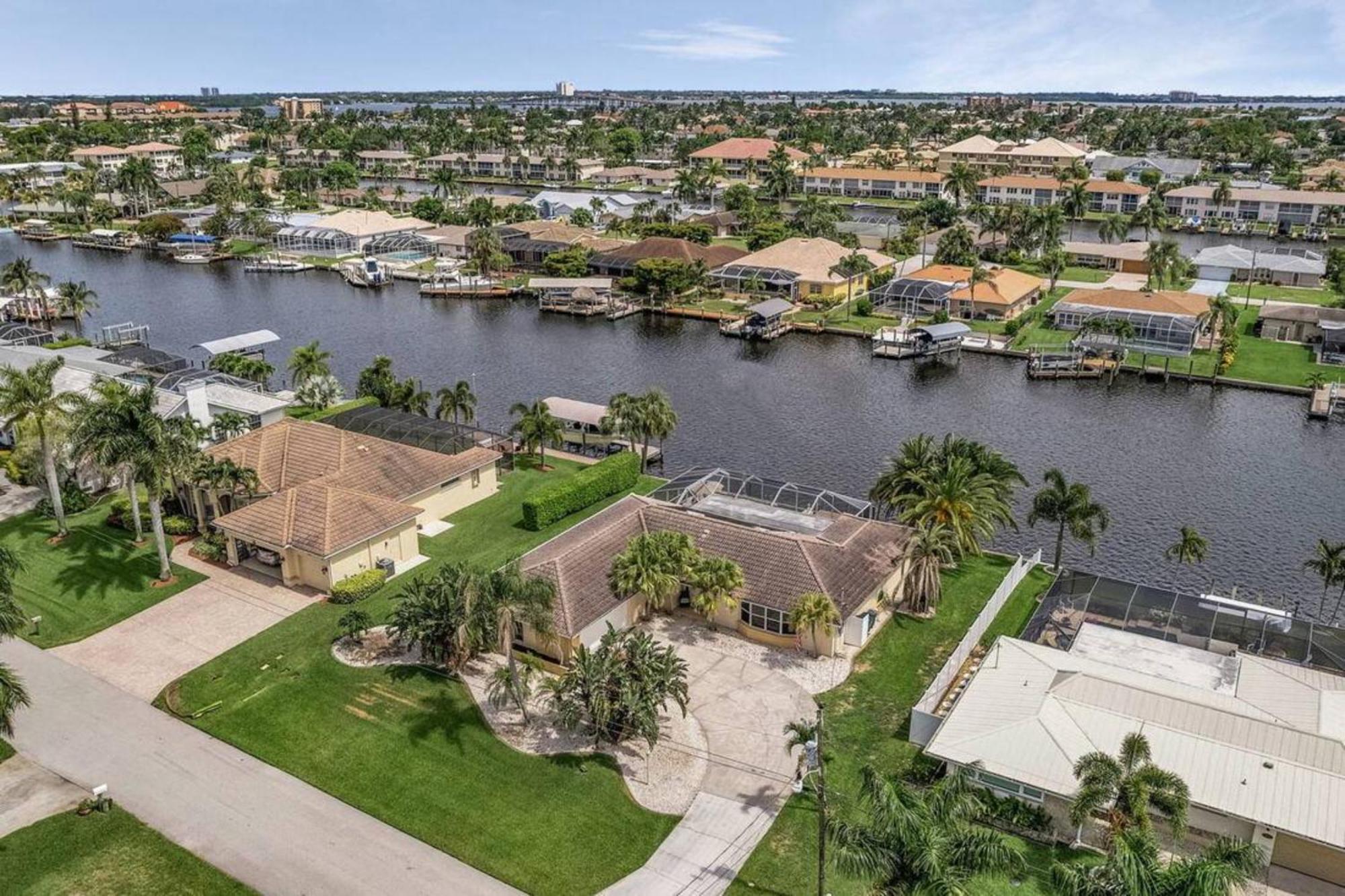 Villa Catalina Isles - Holidays In Paradise Cape Coral Zewnętrze zdjęcie