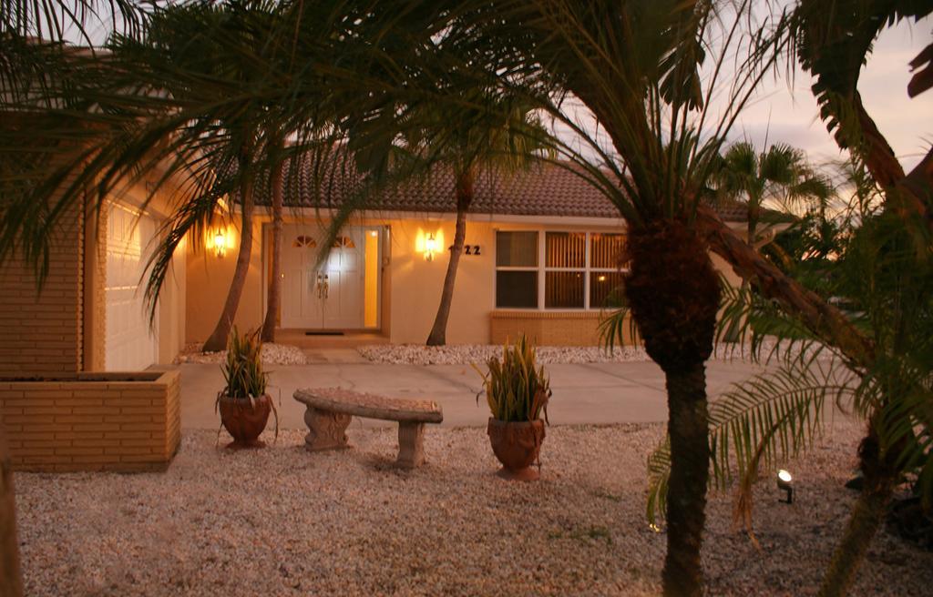 Villa Catalina Isles - Holidays In Paradise Cape Coral Zewnętrze zdjęcie