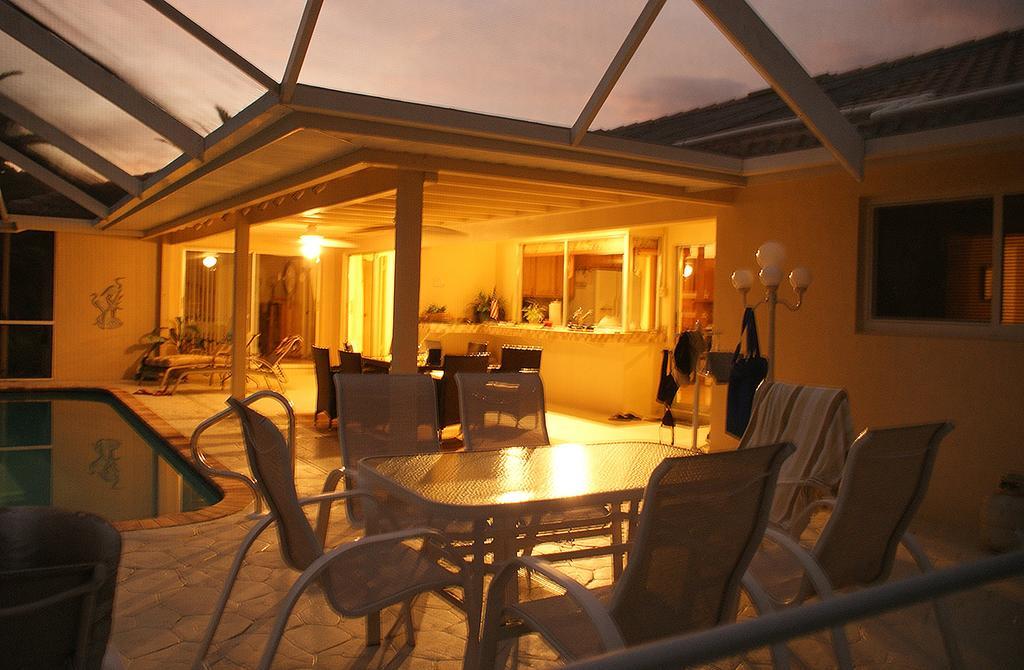 Villa Catalina Isles - Holidays In Paradise Cape Coral Zewnętrze zdjęcie